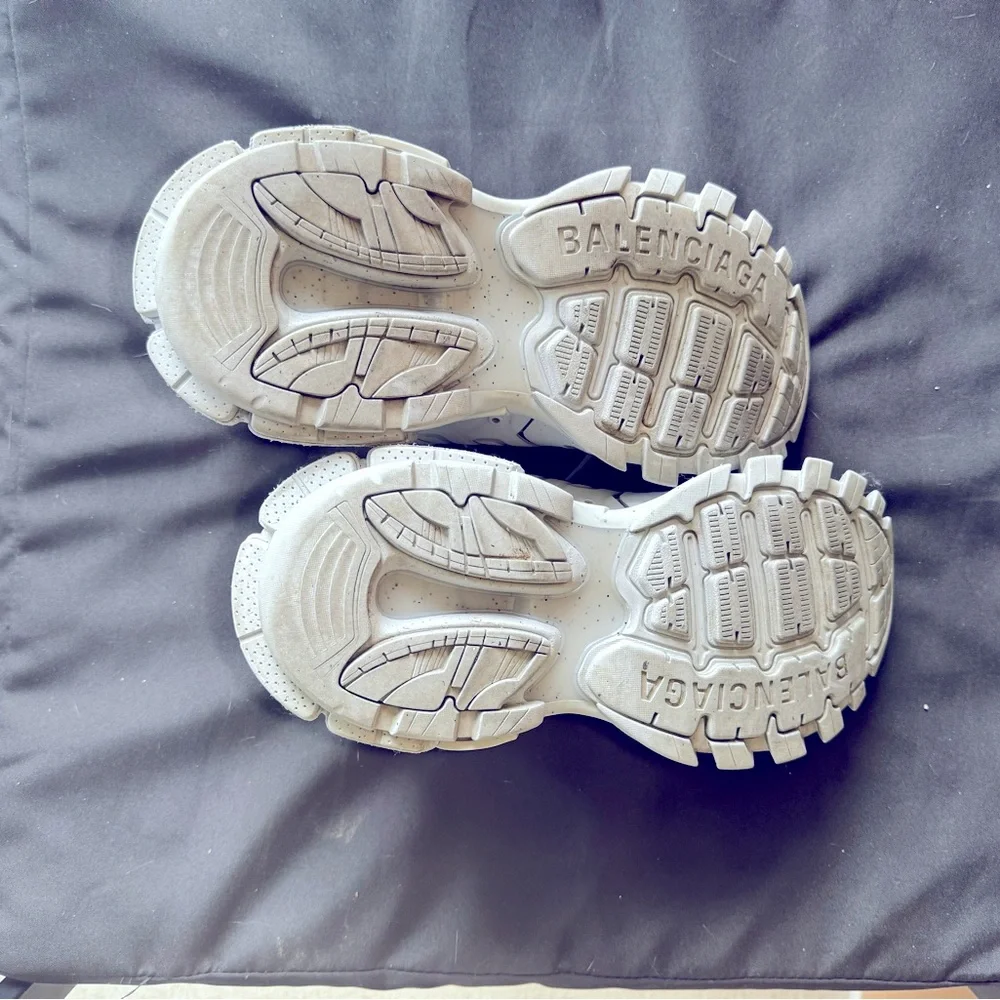 Balenciaga Track Monochrome Grey Sneakers - Picture 4 of 4